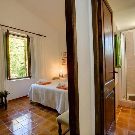 Sleeps 2 Pool Air Con Wifi Villa Pollença